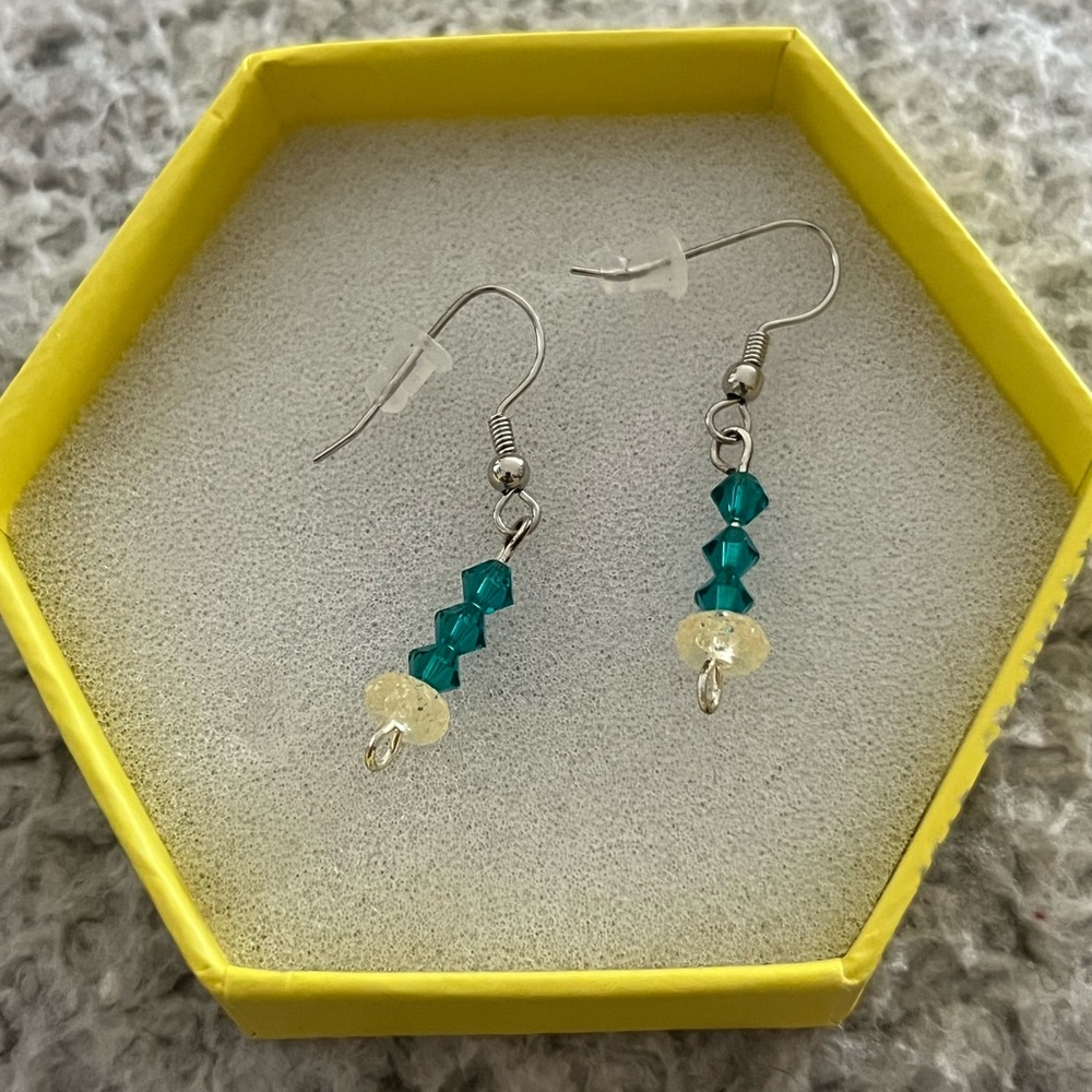 NEW Elegant Teal and Cream Beaded Earrings